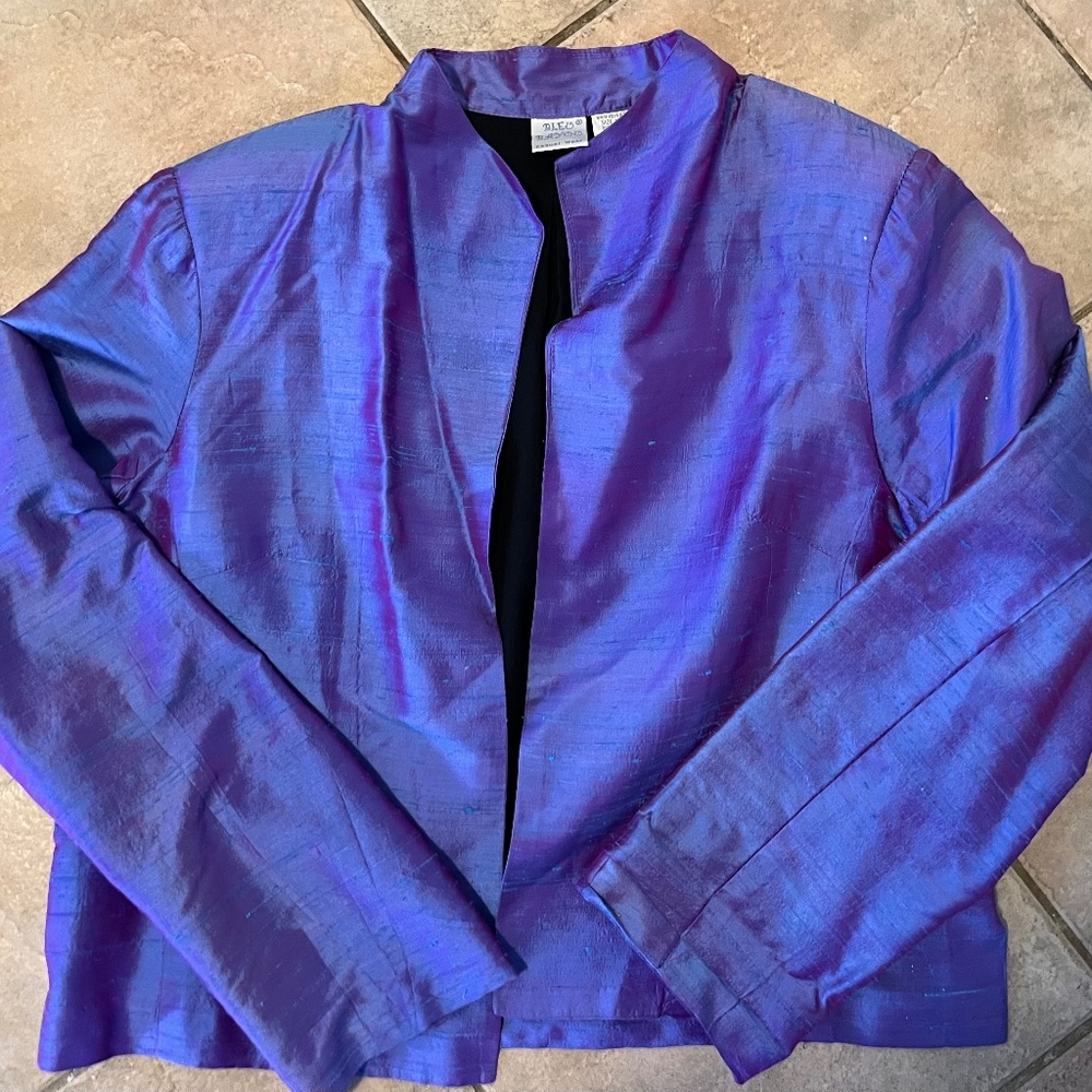 Bleu Bayou iridescent blue purple blazer jacket